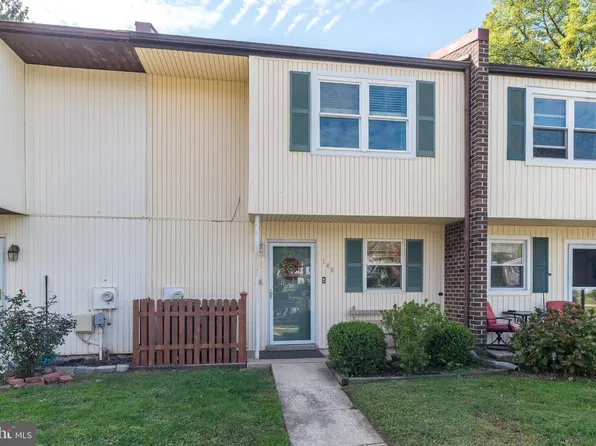 146 Ascot Ct #31, Downingtown, PA 19335