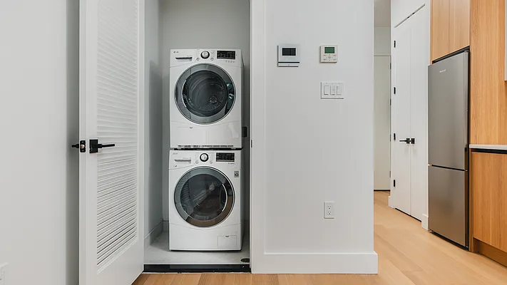 Rented by Nooklyn NYC LLC | media 8