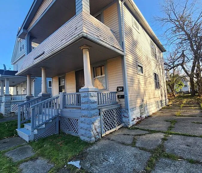 11702 Honeydale Ave #UP — Photo 22