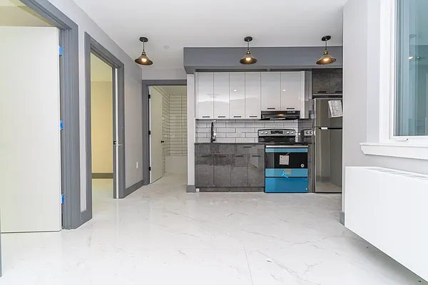 Rented by MySpaceNYC | media 2