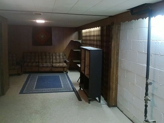 5th image of 16137 W 130th St