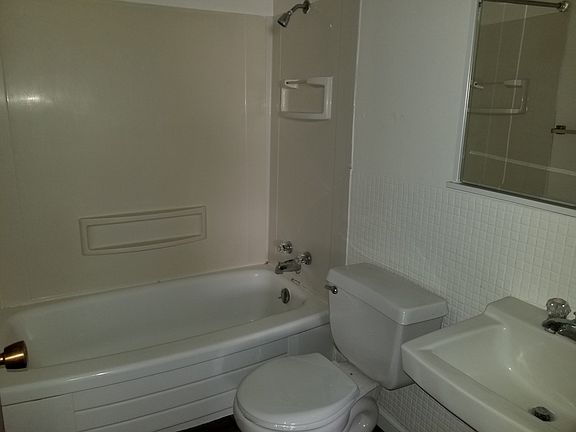 5th image of 118 E Phillip Ave #12