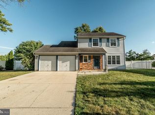 10 Honey Locust Ln, Eastampton, NJ 08060