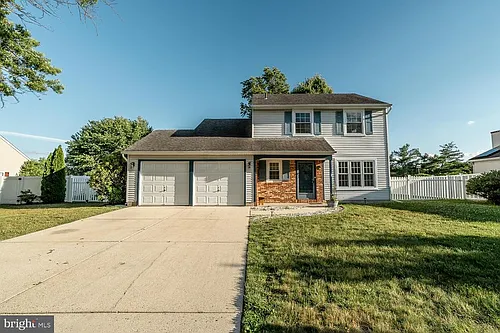 10 Honey Locust Ln Photo 1