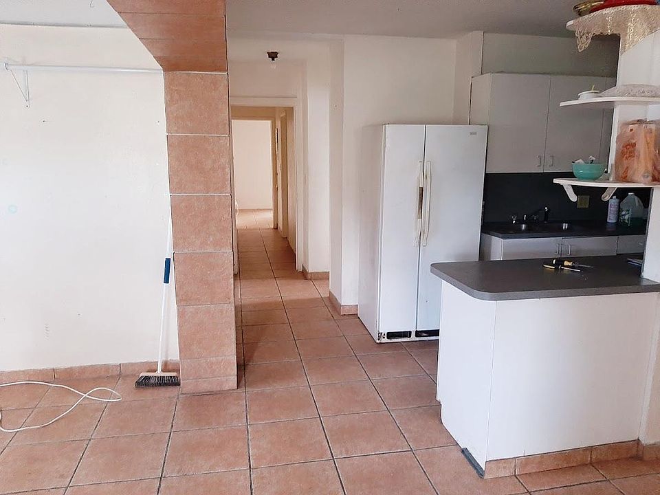 1st image of 4210 SW 51st St