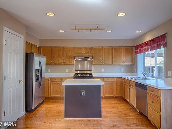 5th image of 3962 Blysdale Ln