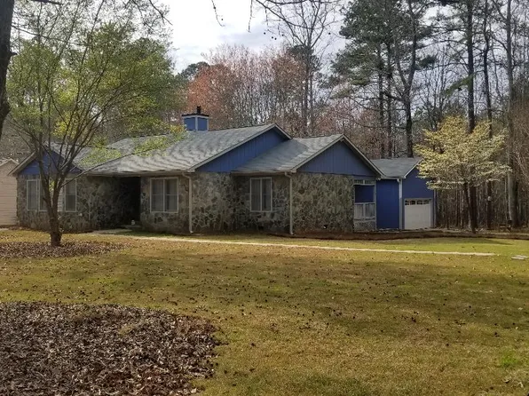 30 Jacks Dr, Newnan, GA 30263