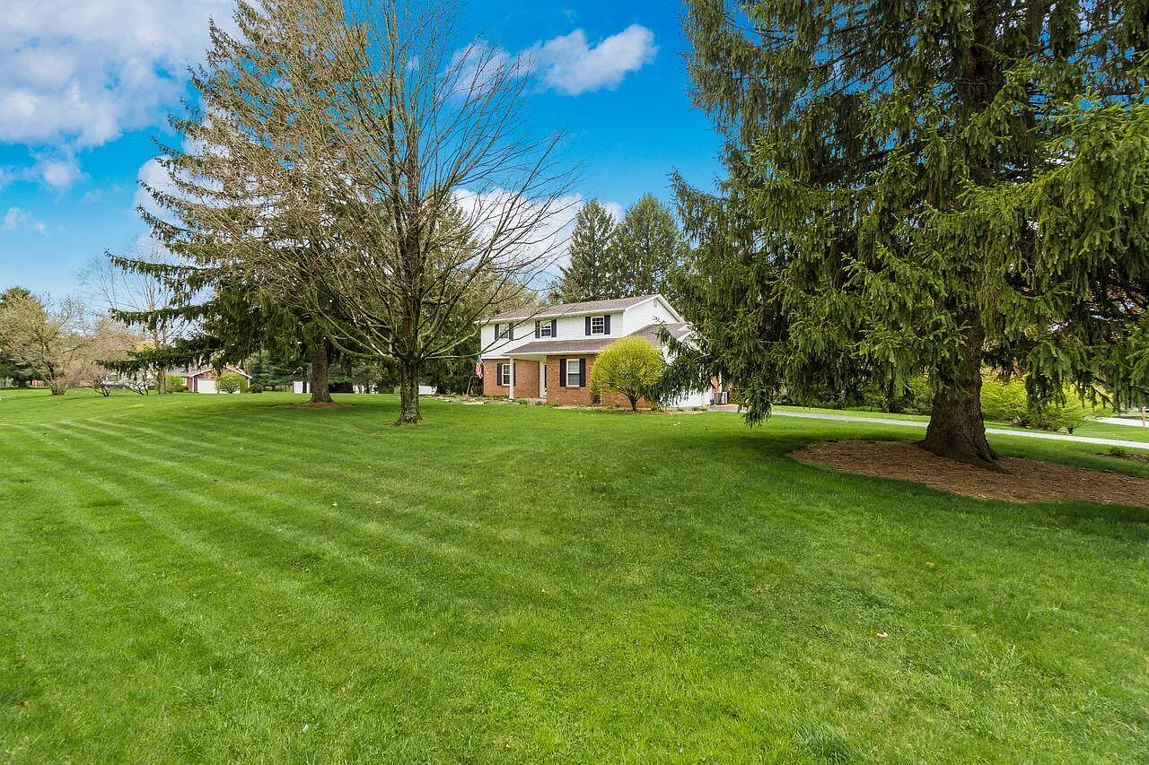 12907 Eastchester Rd photo 1
