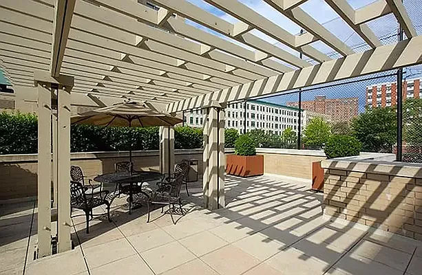 Rented by REAL New York | media 32