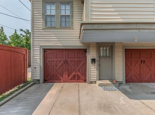 800 Virginia Pl, Fort Worth, TX 76107