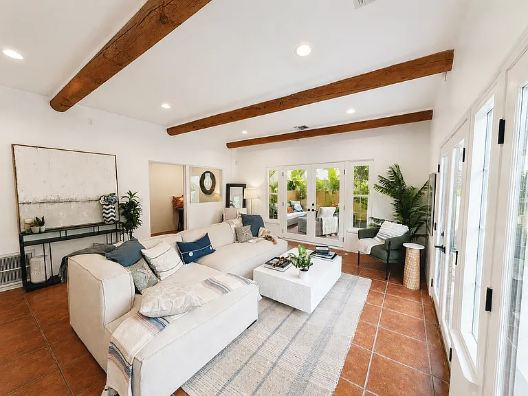 25648 Timpangos Dr — Photo 1