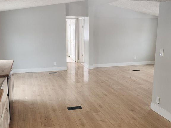 4th image of 15768 Bodman Rd