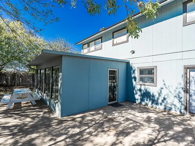 2106 Lamplight Village Cir #A — Photo 16