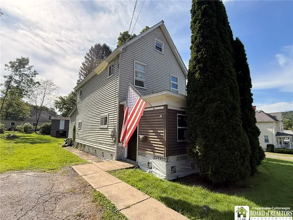 76 Oxford St, Bradford, PA 16701