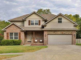 1141 S Maple Grove Ave, Springfield, MO 65804