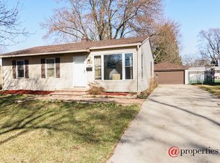 281 Lincoln Ter, Buffalo Grove, IL 60089
