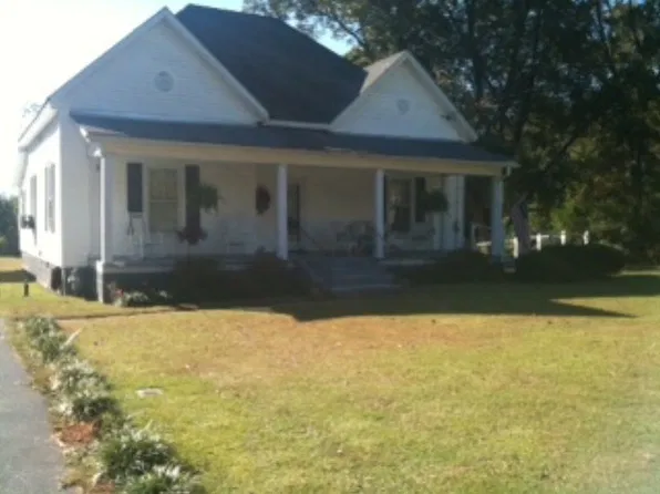 304 S 4th St, Colbert, GA 30628