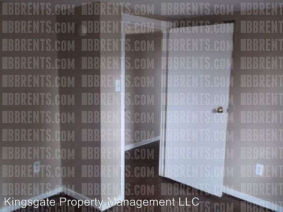 4th image of 1345 Parkamo Ave