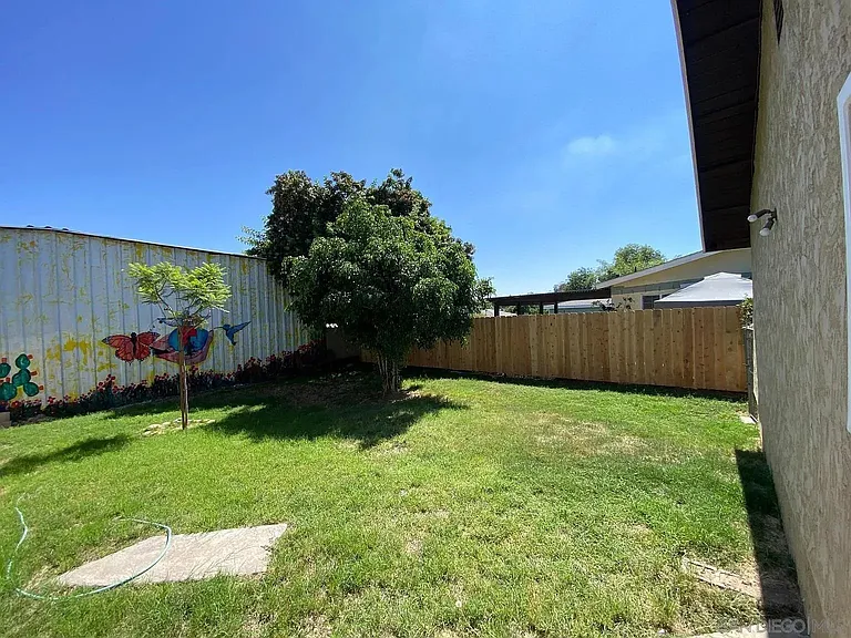 1475 Tarbox St — Photo 28