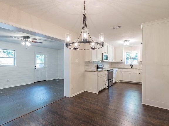 5th image of 1214 Cozby St E