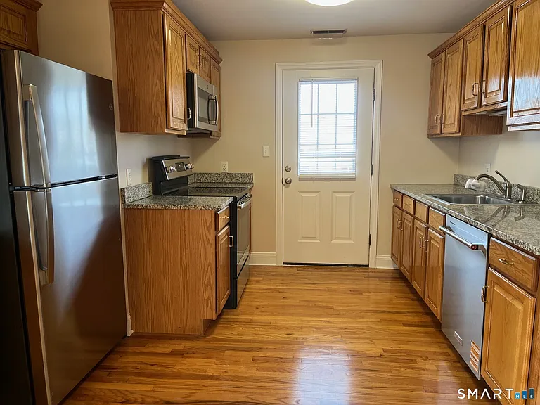 56 East Ave — Photo 7