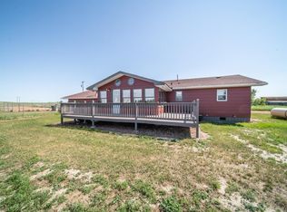 568 Central Ave S, Dunn Center, ND 58626