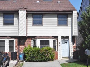 151 Russek Dr, Staten Island, NY 10312