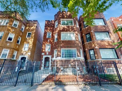 7722 S Essex Ave, Chicago, IL, 60649