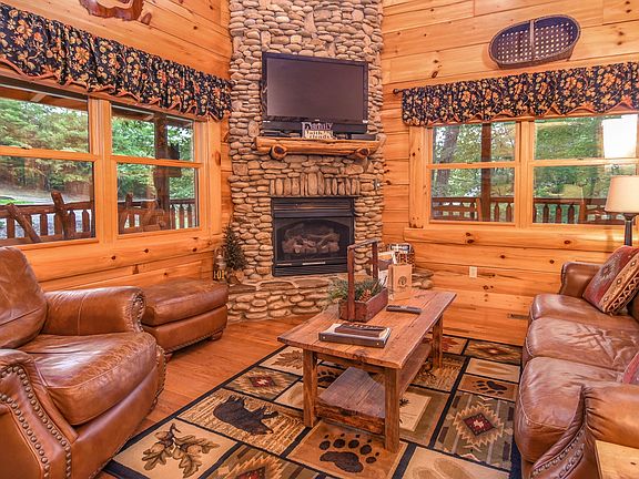 2nd image of 2017 Smoky Cove Rd
