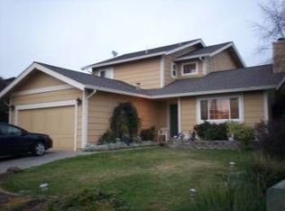 825 Emperor Dr, Suisun City, CA