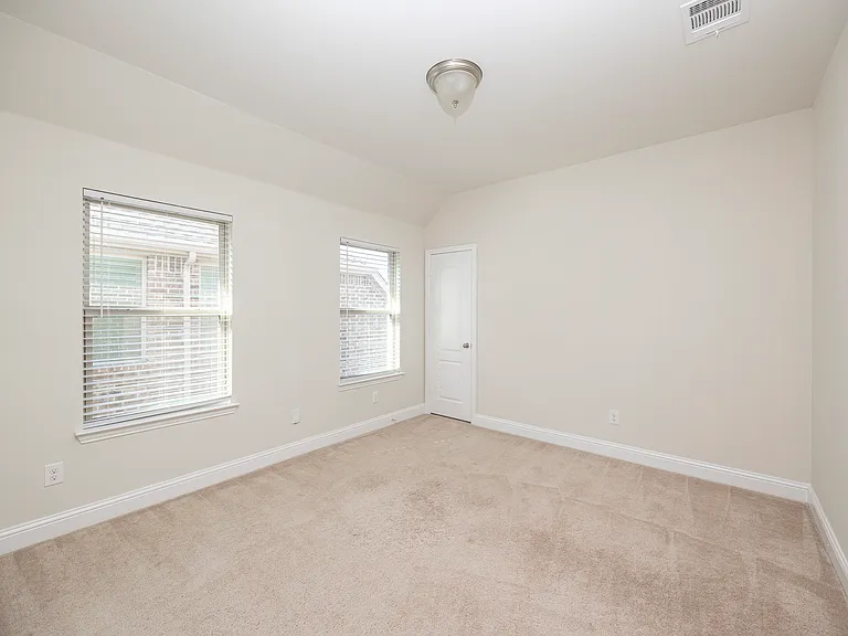5313 Basham Ln — Photo 31