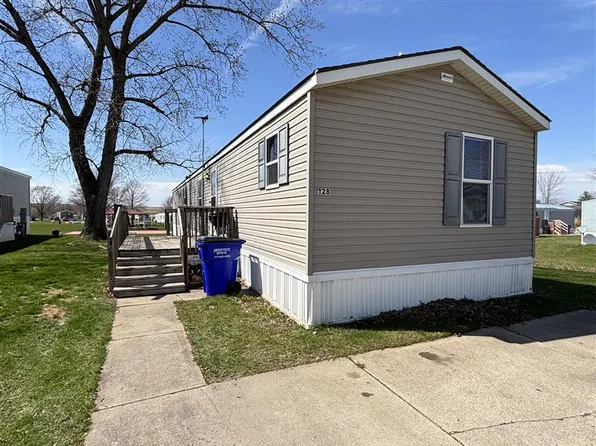 128 Patton Dr #Be128, West Branch, IA 52358