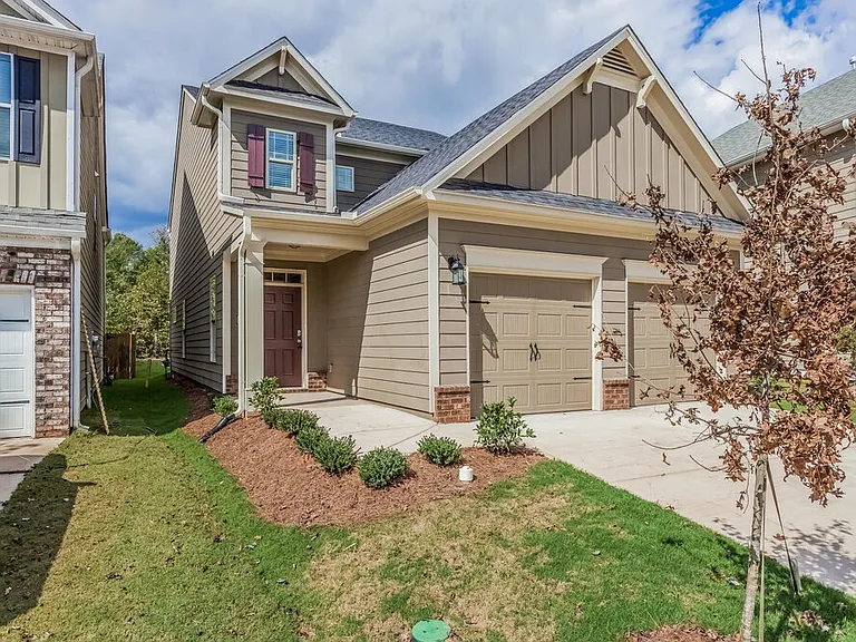 147 Seabreeze Ct — Photo 1