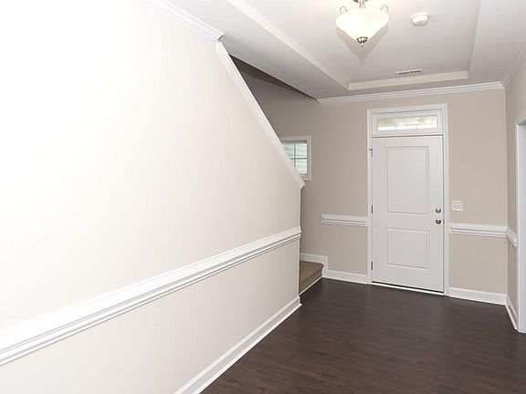 004 Entrance Compressed