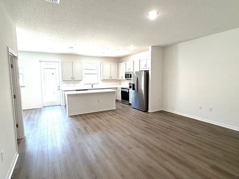 706 Blissful Gardens Way — Photo 8