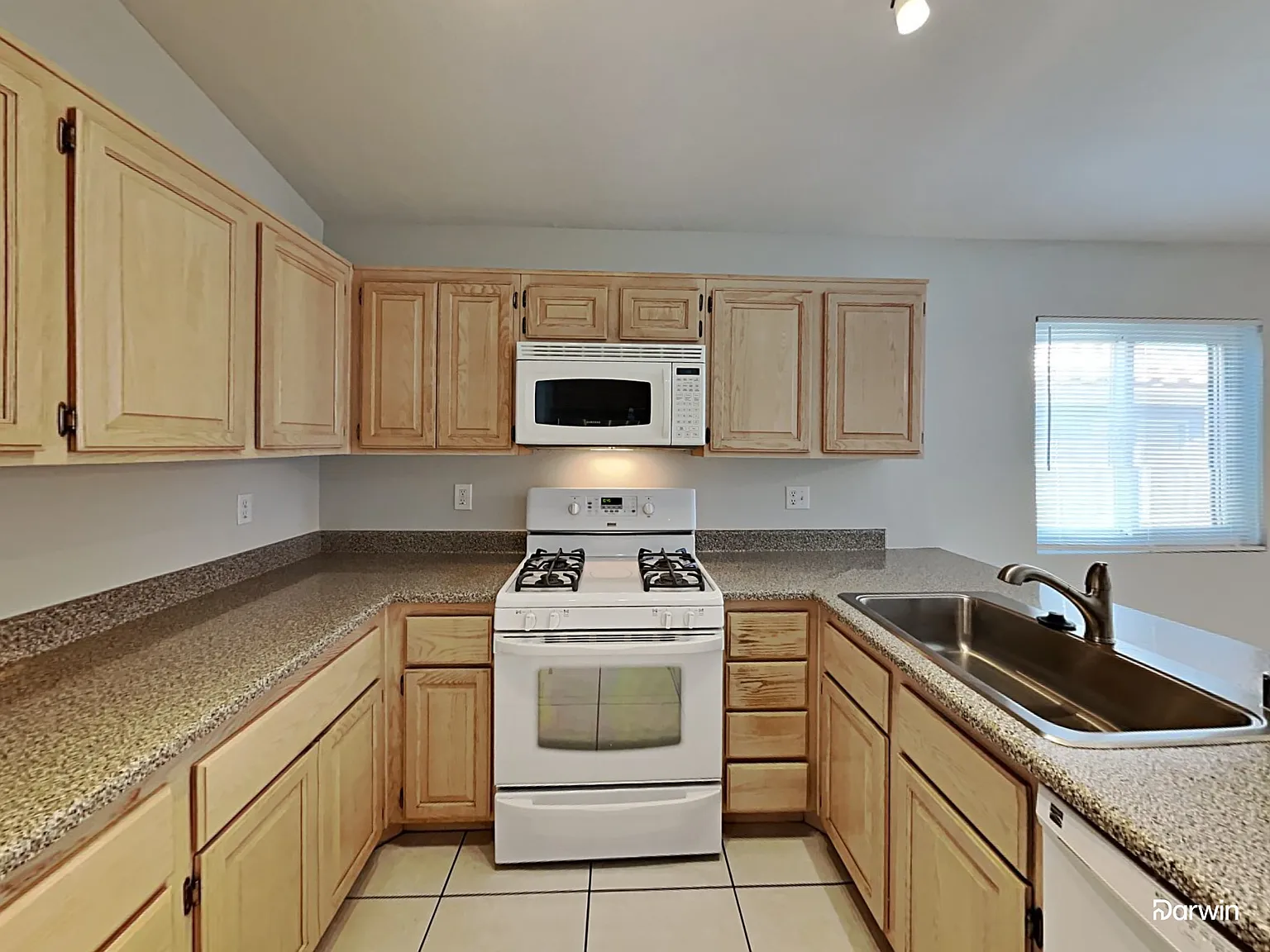 2 bed, 2.0 bath, 1360 sqft, $1,745 — Photo 2