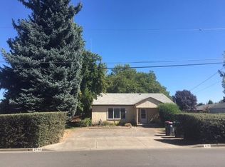 2780 Elliott Ave, Medford, OR 97501