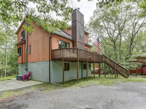2255 Scarborough Way, Bushkill, PA 18324