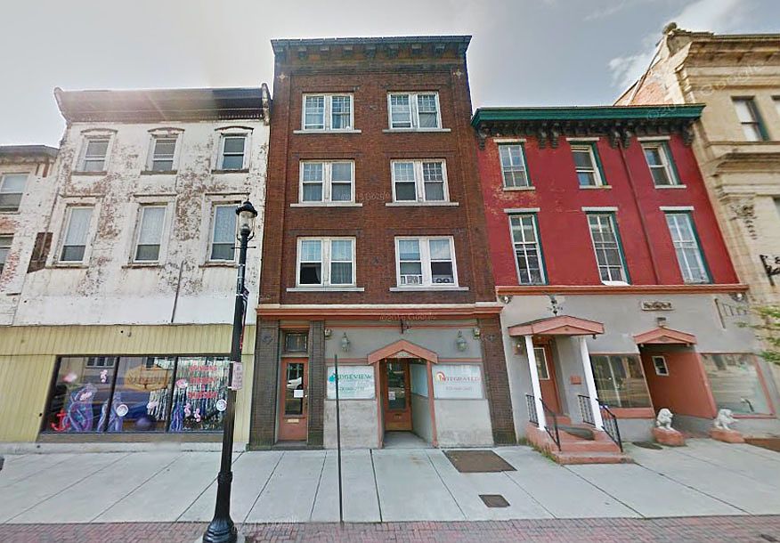 2nd image of 113 W Cottage Ave
