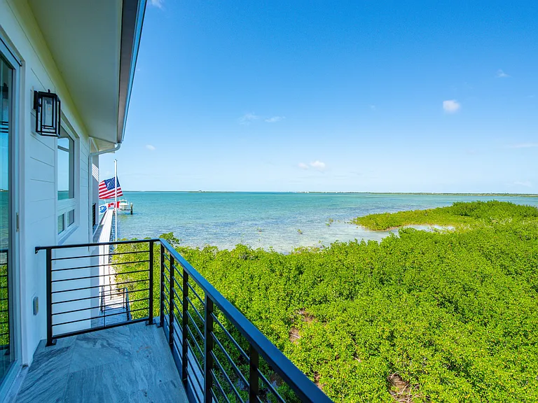 528 Bay Shore Dr — Photo 95