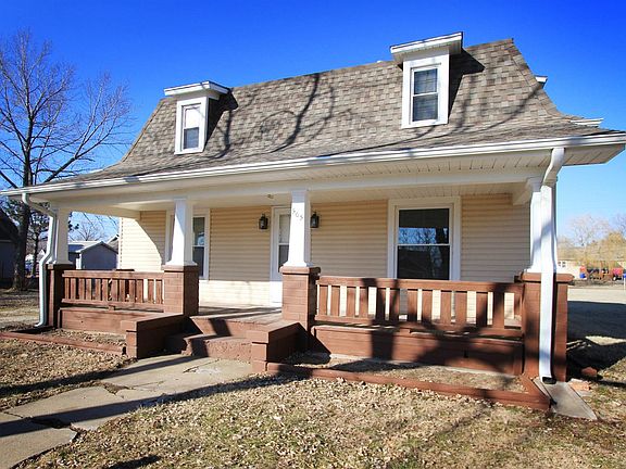 3rd image of 505 NE 4th St