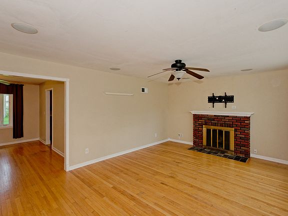 5th image of 9 Cypress Dr