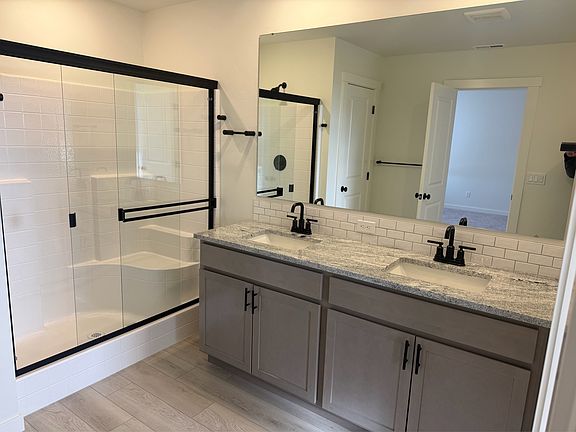 4th image of 7862 E Hilton Head St