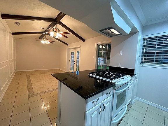 Kitchen & Dining Room