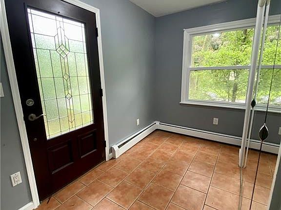 4th image of 17 Birchwood Dr
