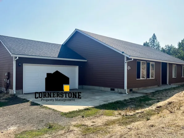 293 Sowell Dr, Shady Cove, OR 97539