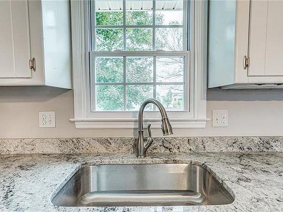 3rd image of 4607 Woodstream Ct