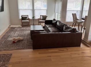2734 Canterbury Dr, Santa Rosa, CA 95405