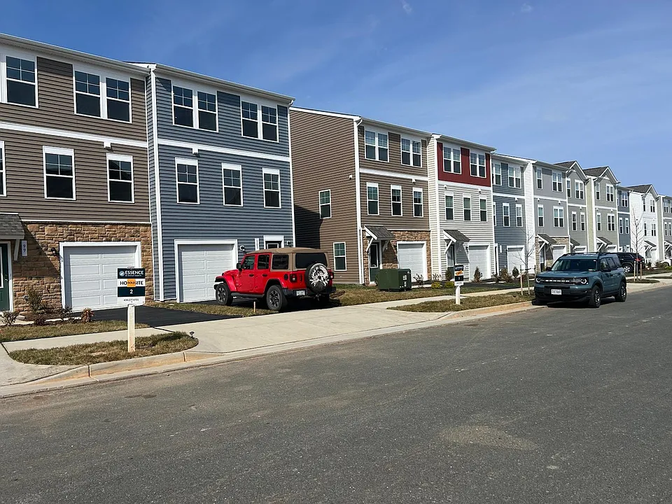 103 Oldfield Dr