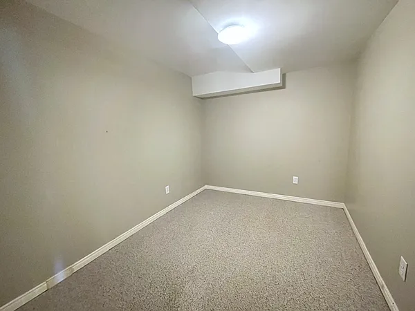302 Livingstone St W #B — Photo 15